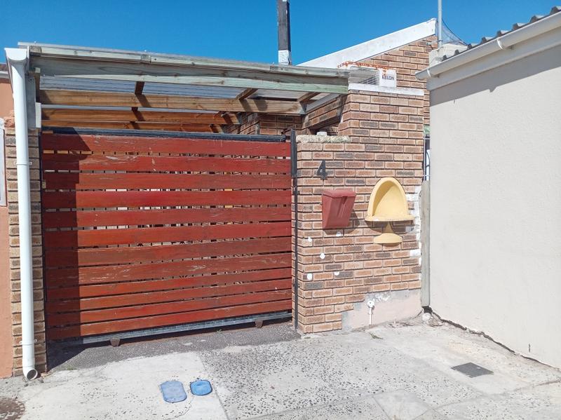 3 Bedroom Property for Sale in Strandfontein Western Cape